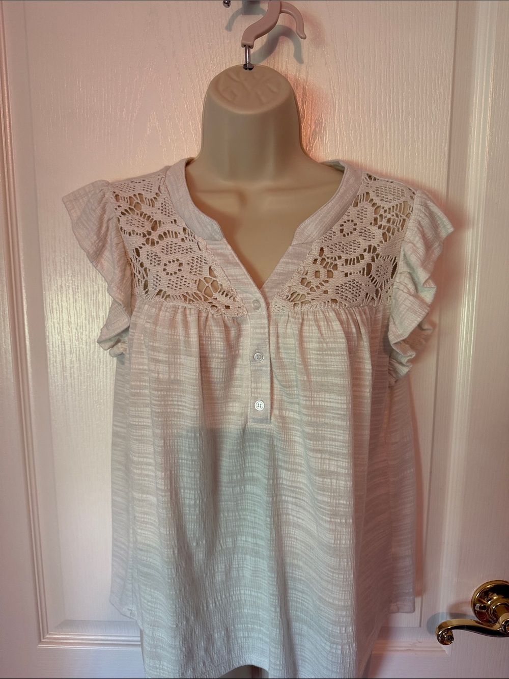 Women’s Cream Crochet Yoke Flutter Sleeve Blouse